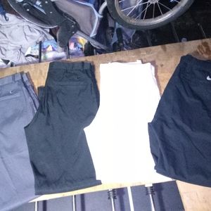 4 pair  32x30 Nike golf pants